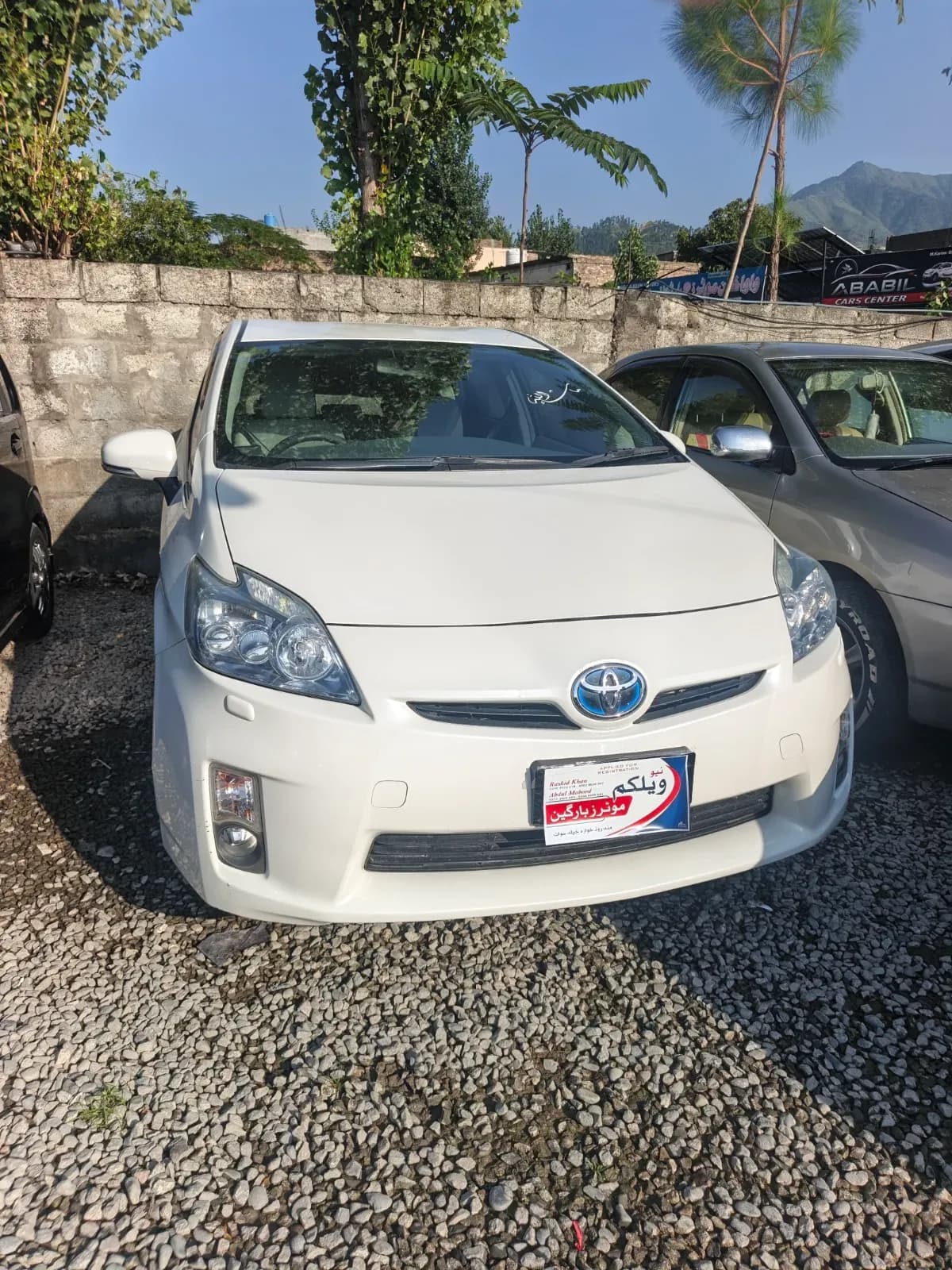 Toyota prius double portion (full option) 2011 – NCP car for sale in Swat, khwaza khela