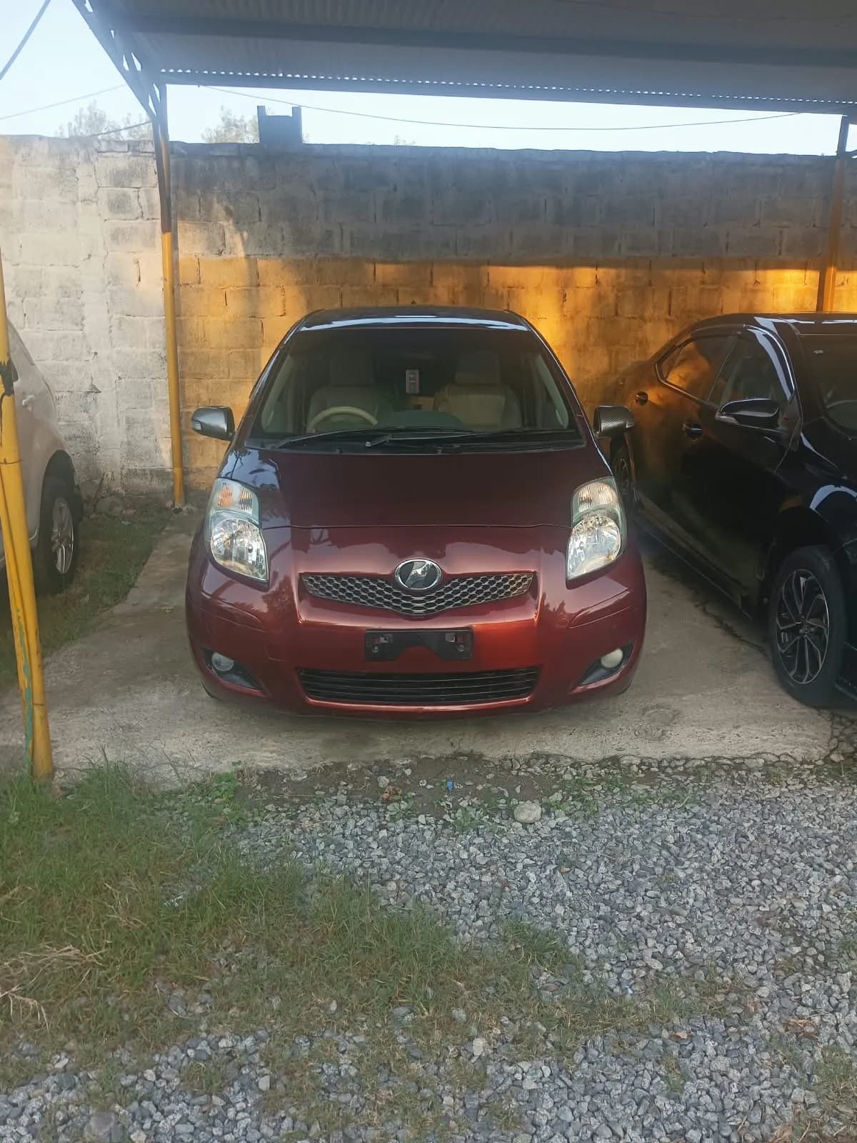 Toyota Vitz 2009 — photo 1