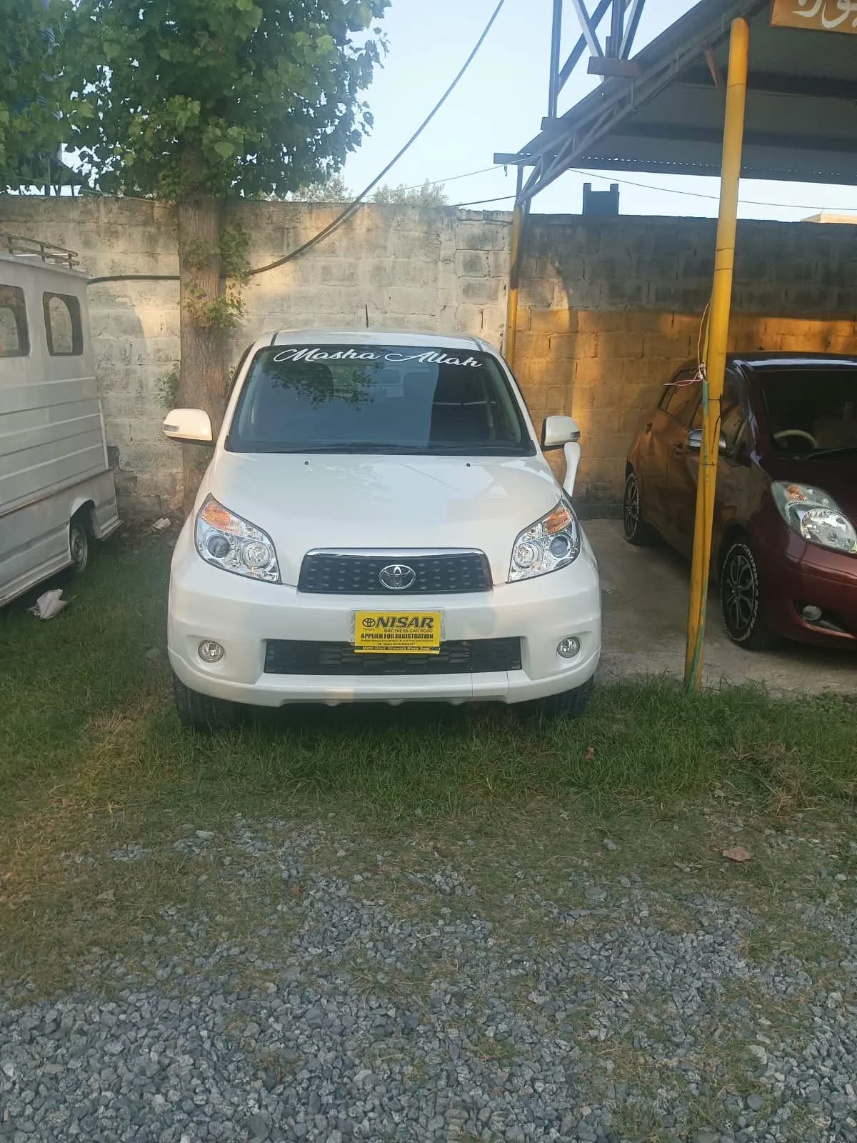 Toyota Rush 2012 — photo 1